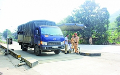 Tuyên Quang: Có trạm cân, xe tải giảm tung hoành trên QL2